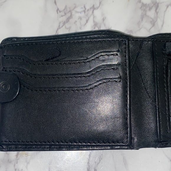 Billabong Black Genuine Leather Card Holder Wallet - Picture 4 of 8
